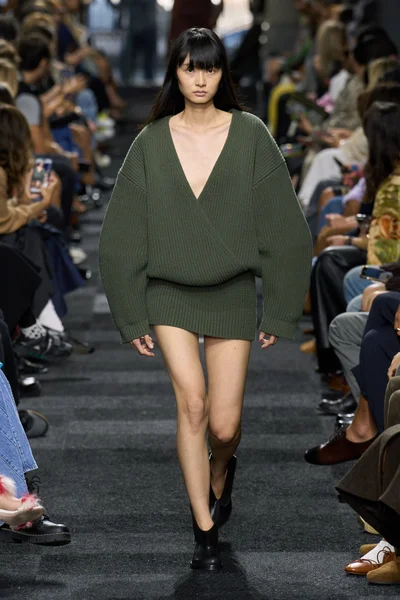 Look 35